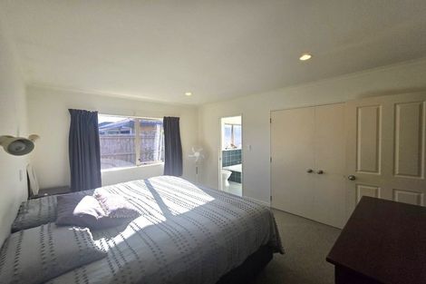 Photo of property in 8 Chamberlain Place, Mount Maunganui, 3116