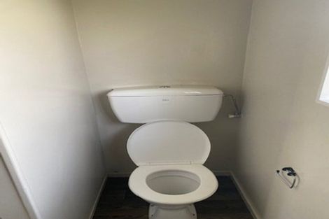 Photo of property in 1/86 Birkdale Road, Birkdale, Auckland, 0626