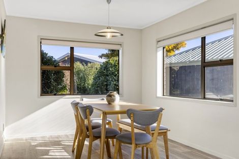 Photo of property in 7 Kathleen Place, Rainbow Point, Taupo, 3330
