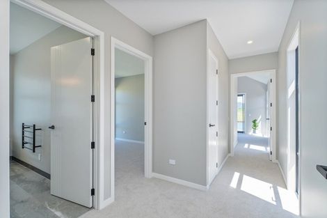 Photo of property in 17 Kahu Crescent, Whitianga, 3510