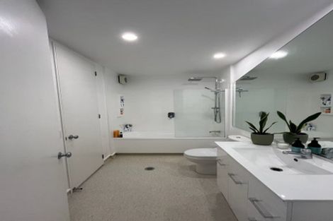 Photo of property in Sirocco Apartments, 809/8u Church Street, Wellington Central, Wellington, 6011