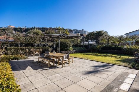 Photo of property in 370 Bay View Road, Saint Clair, Dunedin, 9012