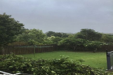 Photo of property in 56 Sherwood Avenue, Te Atatu South, Auckland, 0610