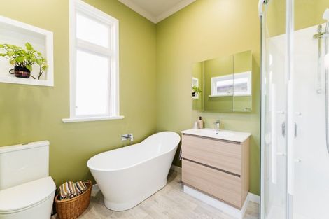 Photo of property in 16 Motu Street, Saint Clair, Dunedin, 9012