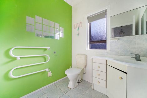 Photo of property in 56 Landscape Road, Papatoetoe, Auckland, 2025