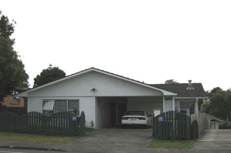 Photo of property in 30a Butterworth Drive, Glendene, Auckland, 0602