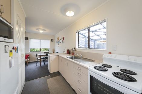 Photo of property in 15 Caroline Drive, Feilding, 4702