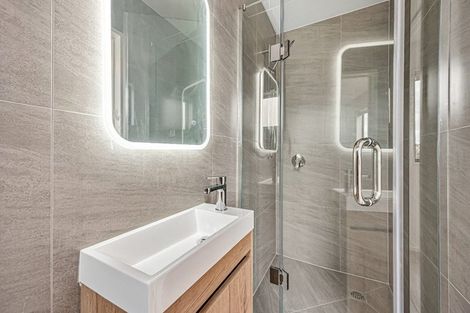 Photo of property in 345 Pakuranga Road, Pakuranga Heights, Auckland, 2010