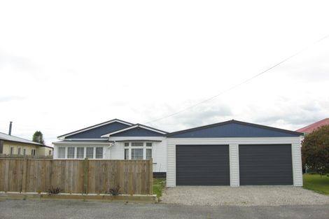 Photo of property in 95 Domett Street, Westport, 7825