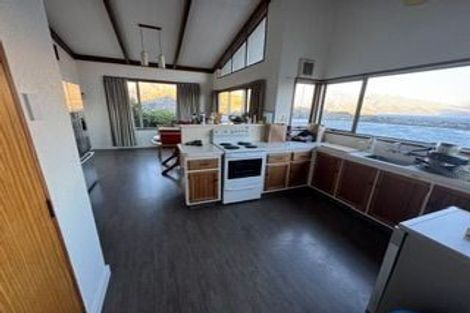 Photo of property in 8 Earnslaw Terrace, Queenstown, 9300