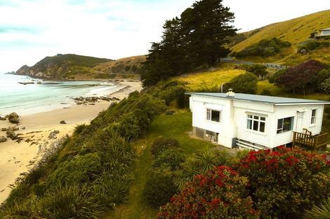 Photo of property in 523 The Nuggets Road, Ahuriri Flat, Kaka Point, 9271