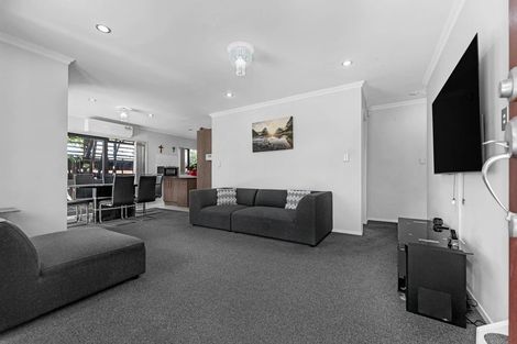Photo of property in 46c Russell Road, Manurewa, Auckland, 2102