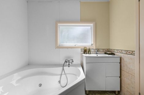 Photo of property in 701 Avenue Road West, Saint Leonards, Hastings, 4120