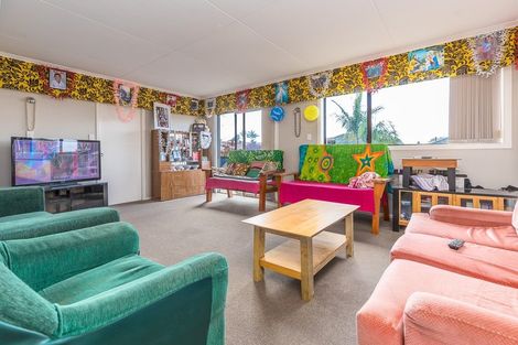 Photo of property in 2/40 Churchill Avenue, Manurewa, Auckland, 2102
