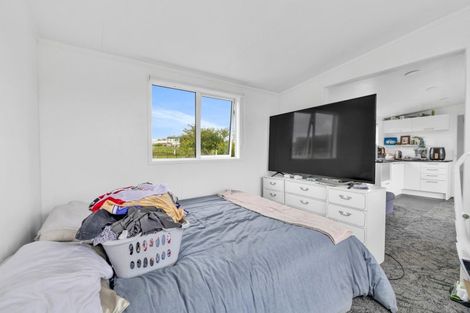 Photo of property in 225 Bridge Street, Eltham, 4322