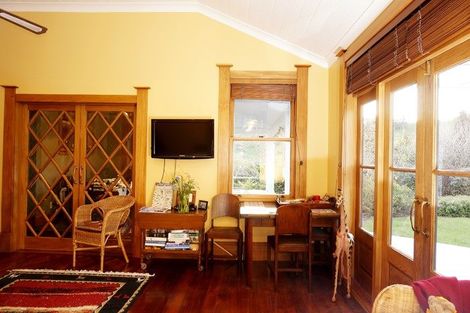 Photo of property in 126 Awai Road, Tarurutangi, New Plymouth, 4372