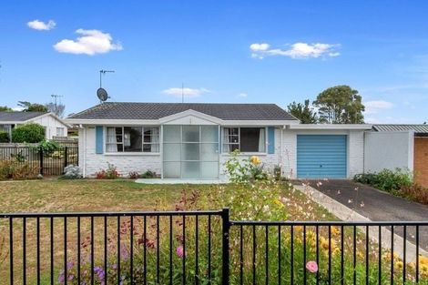 Photo of property in 6 Leonard Place, Dinsdale, Hamilton, 3204