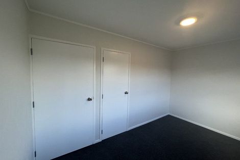 Photo of property in 7 Vera Road, Te Atatu South, Auckland, 0610