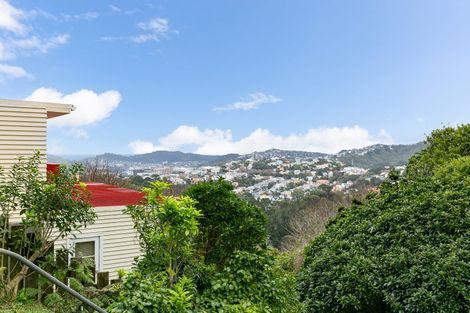Photo of property in 3/8 Mataroa Avenue, Northland, Wellington, 6012