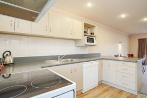 Photo of property in 12a-c Camden Street, Turnbull Thomson Park, Invercargill, 9810