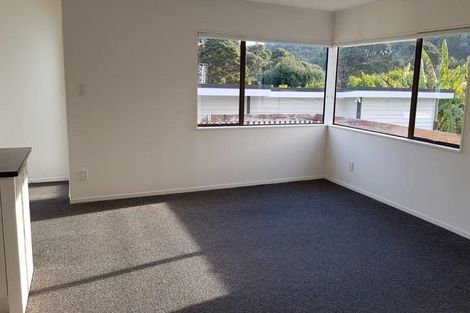 Photo of property in 20 Thistledew Place, Bayview, Auckland, 0629