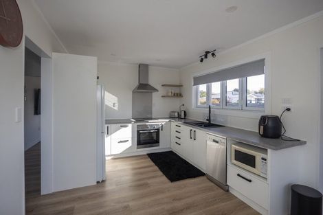 Photo of property in 20 Sandringham Street, Oamaru North, Oamaru, 9400