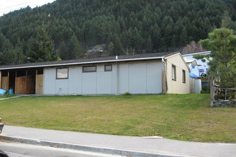 Photo of property in 8b Fryer Street, Queenstown, 9300