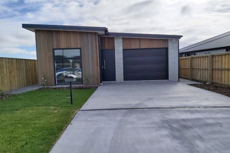 Photo of property in 19 Oakleigh Street, Woodend, 7610