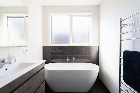 Photo of property in 10 Allen Road, Green Island, Dunedin, 9018