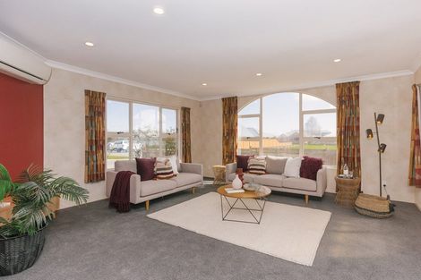 Photo of property in 39 Parnell Heights Drive, Kelvin Grove, Palmerston North, 4414