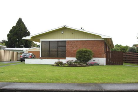 Photo of property in 1/11 Sunnypark Avenue, Rosehill, Papakura, 2113