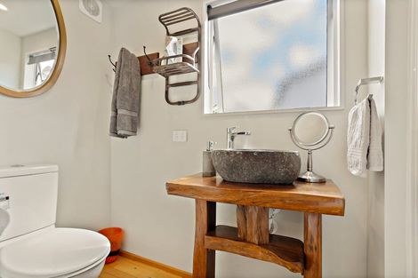 Photo of property in 7b Laura Place, Whitianga, 3510