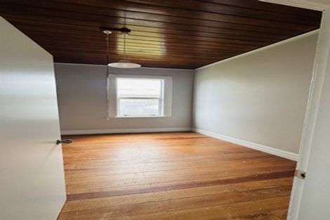 Photo of property in 86 Hinau Street, Castlecliff, Whanganui, 4501