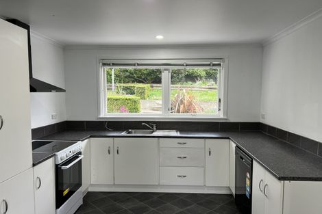 Photo of property in 16 Clyde Carr Crescent, Waimataitai, Timaru, 7910