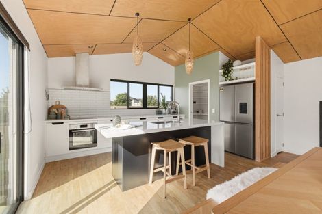 Photo of property in 5 Kahotea Place, Papamoa Beach, Papamoa, 3118