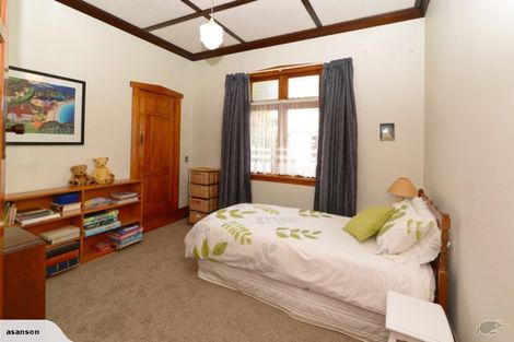 Photo of property in 53 Forest Lake Road, Forest Lake, Hamilton, 3200