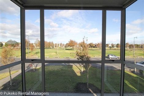 Photo of property in 28 Kuaka Drive, Takanini, 2112