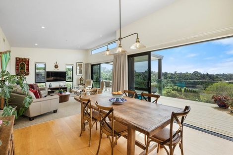 Photo of property in 9 Kapurau Lane, Merrilands, New Plymouth, 4312