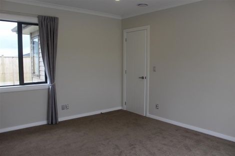 Photo of property in 3 Brumbie Way, Karaka, Papakura, 2113