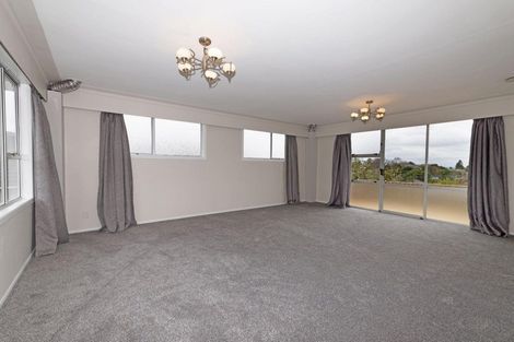 Photo of property in 207 Don Buck Road, Massey, Auckland, 0614