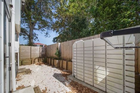 Photo of property in 64 Landscape Road, Papatoetoe, Auckland, 2025