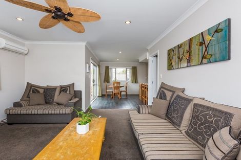 Photo of property in 13b Hinton Road, Taradale, Napier, 4112