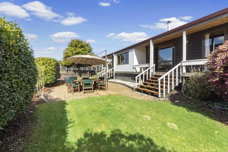 Photo of property in 25 Madill Road, St Andrews, Hamilton, 3200