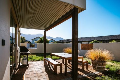 Photo of property in 17a Mataraki Place, Wanaka, 9305