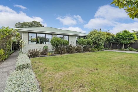 Photo of property in 413 Yaldhurst Road, Russley, Christchurch, 8042