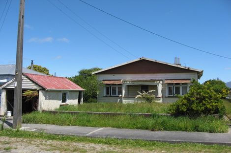 Photo of property in 26 Romilly Street, Westport, 7825