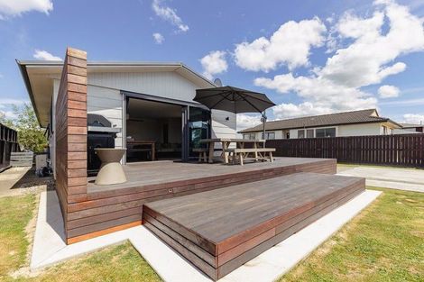 Photo of property in 7 Colonial Place, Kelvin Grove, Palmerston North, 4414