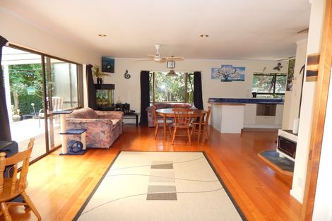Photo of property in 40 Riverview Road, Kerikeri, 0230