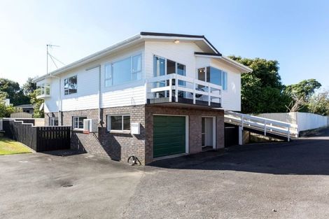 Photo of property in 8b Whiteley Street, Moturoa, New Plymouth, 4310