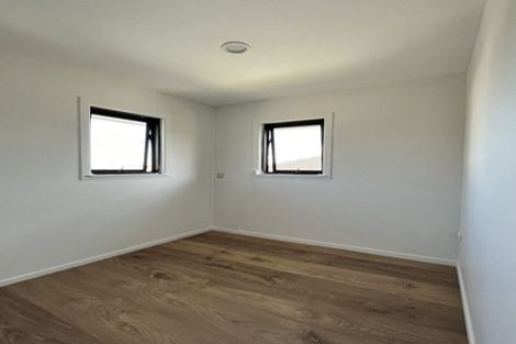 Photo of property in 8 Britton Avenue, Mount Roskill, Auckland, 1041